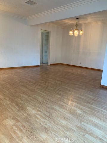 14412 Collins, Sherman Oaks, CA 91401