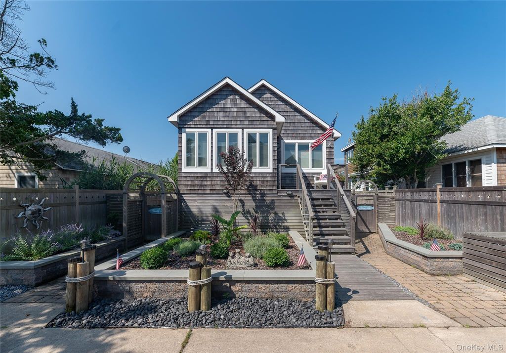 306 Wilmot Road, Ocean Beach, NY 11770 — exterior