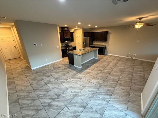 6867 Dragonfly Rock Street, Las Vegas, NV 89148