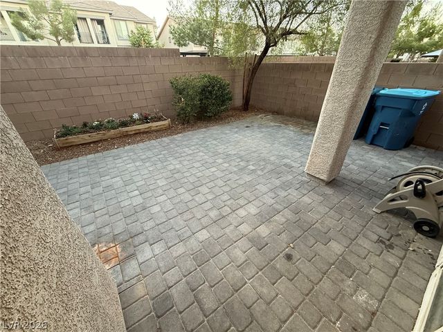 6867 Dragonfly Rock Street, Las Vegas, NV 89148