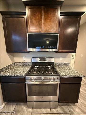 6867 Dragonfly Rock Street, Las Vegas, NV 89148