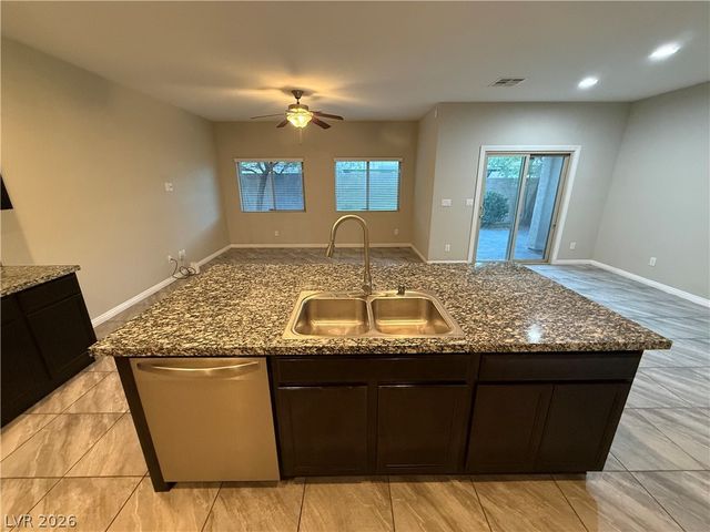 6867 Dragonfly Rock Street, Las Vegas, NV 89148
