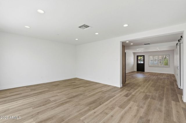 7641 E AVALON Drive, Scottsdale, AZ 85251
