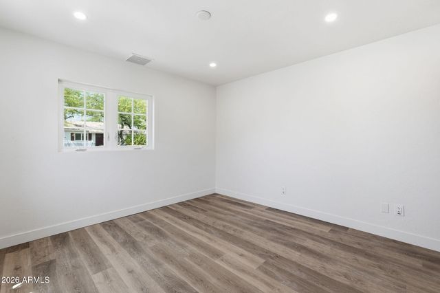 7641 E AVALON Drive, Scottsdale, AZ 85251