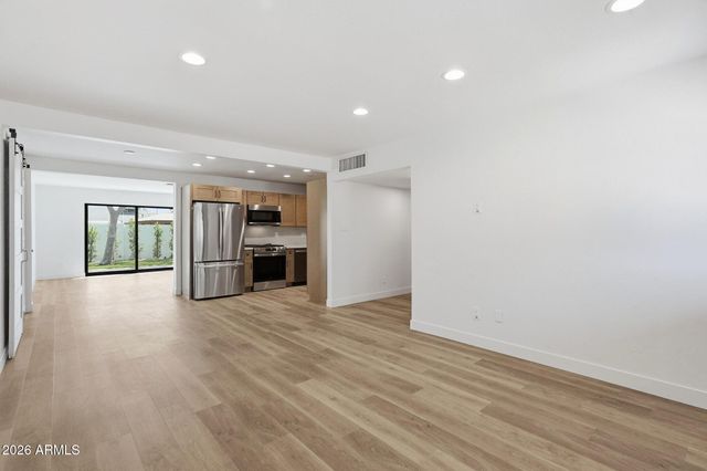 7641 E AVALON Drive, Scottsdale, AZ 85251