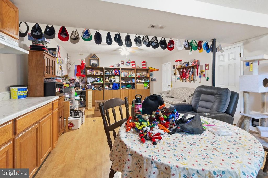 Image 43 of property listing at 5817 MAGNOLIA CIR, Saint Leonard, MD 20685