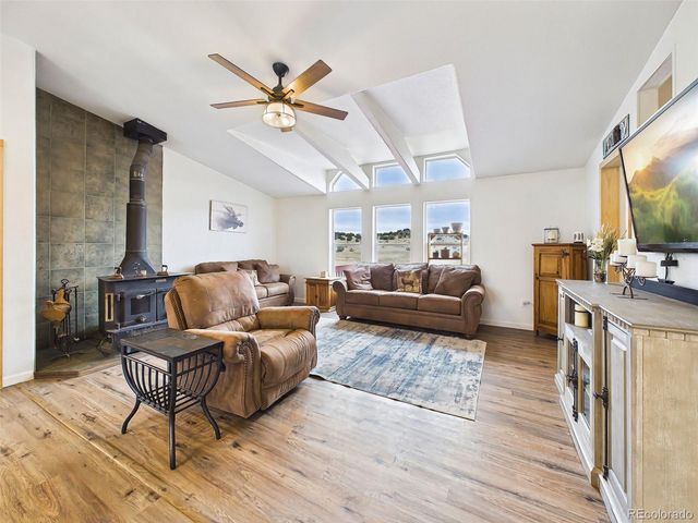 699 Cedar Hills Road, Penrose, CO 81240