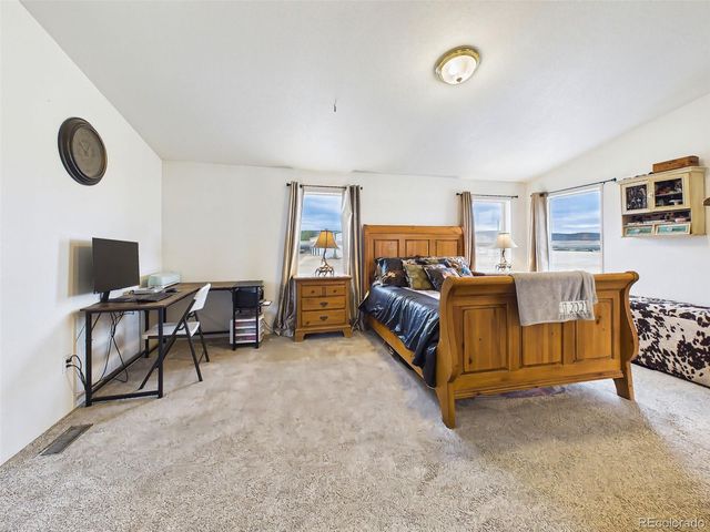 699 Cedar Hills Road, Penrose, CO 81240