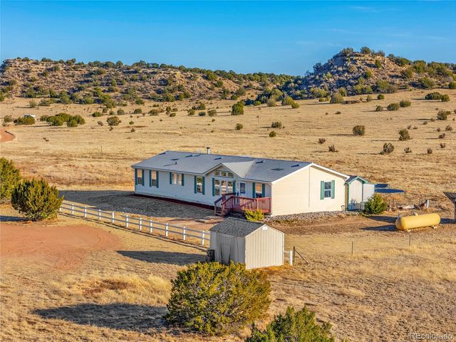 699 Cedar Hills Road, Penrose, CO 81240