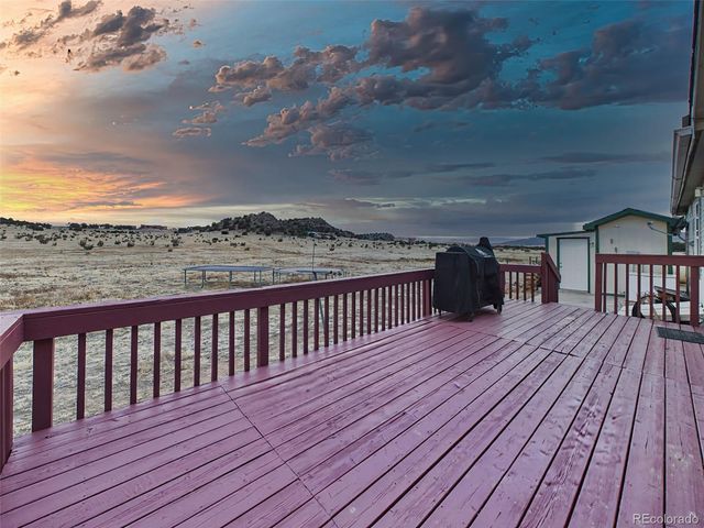 699 Cedar Hills Road, Penrose, CO 81240