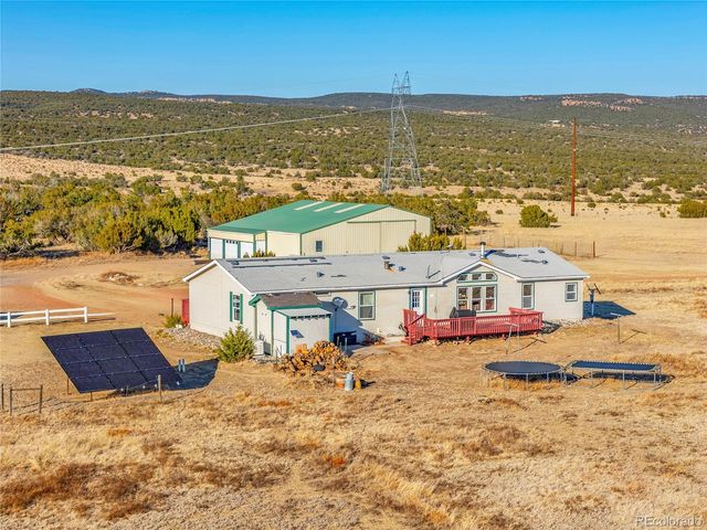 699 Cedar Hills Road, Penrose, CO 81240