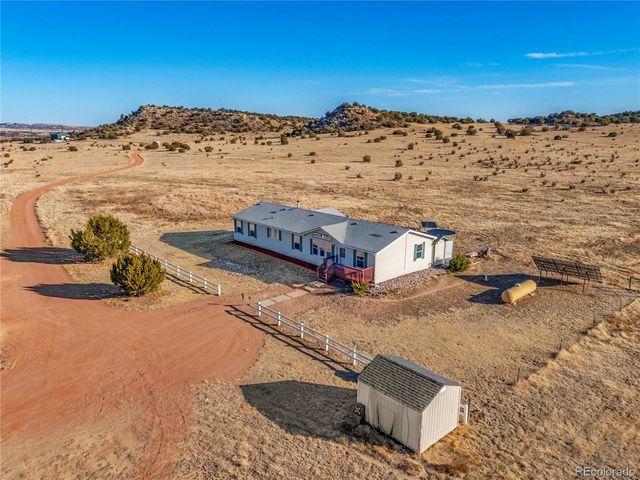 699 Cedar Hills Road, Penrose, CO 81240