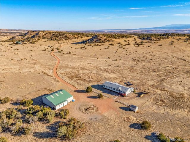 699 Cedar Hills Road, Penrose, CO 81240