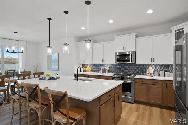 301 Healthy Way, St Charles, MO 63304