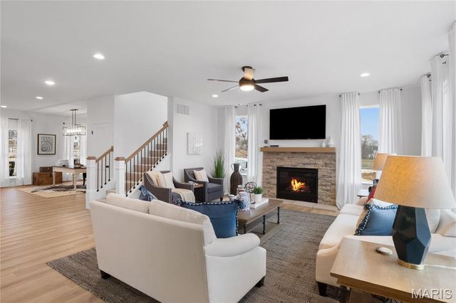 301 Healthy Way, St Charles, MO 63304