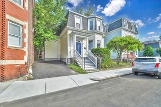 6 Weld Ave 1, Boston, MA 02119