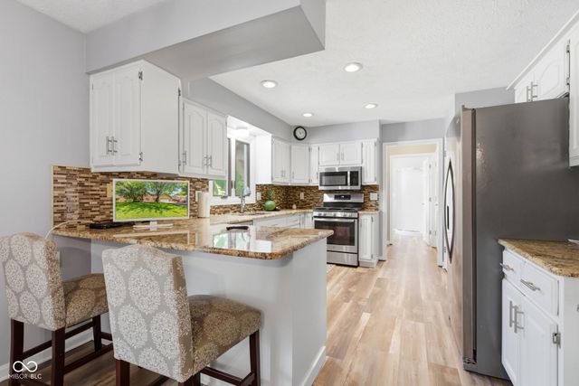 7172 W Anton Way, New Palestine, IN 46163