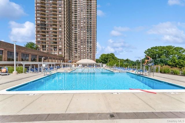 26910 Grand Central Parkway 28G, Floral Park, NY 11005
