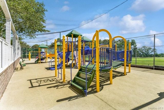 26910 Grand Central Parkway 28G, Floral Park, NY 11005