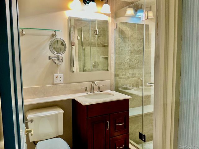 26910 Grand Central Parkway 28G, Floral Park, NY 11005