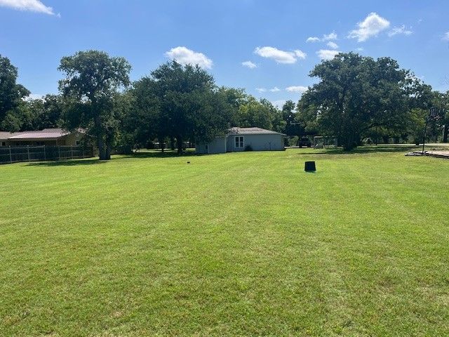 214 Hemphill Street, Hico, TX 76457