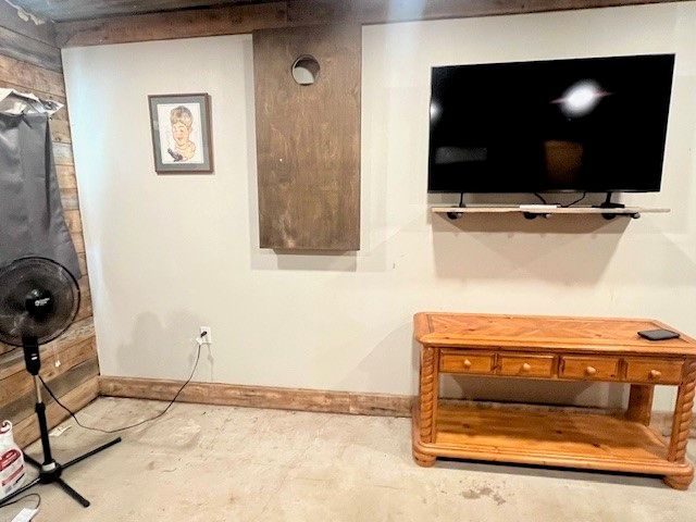 214 Hemphill Street, Hico, TX 76457