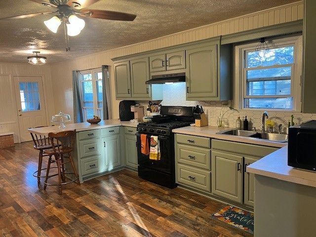 214 Hemphill Street, Hico, TX 76457