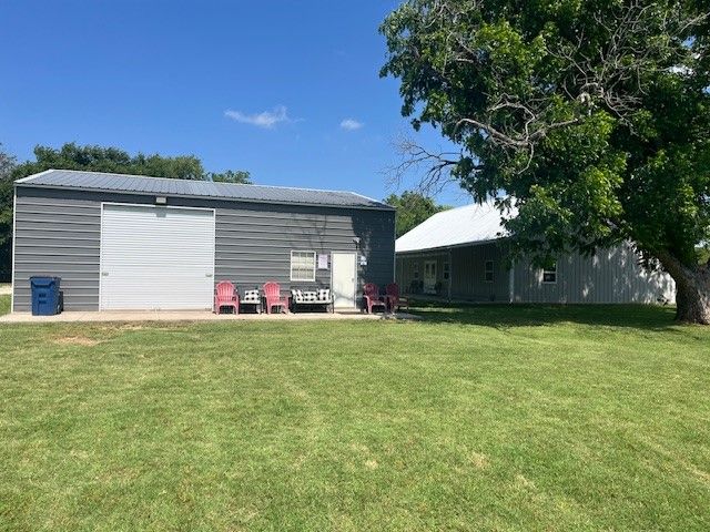 214 Hemphill Street, Hico, TX 76457