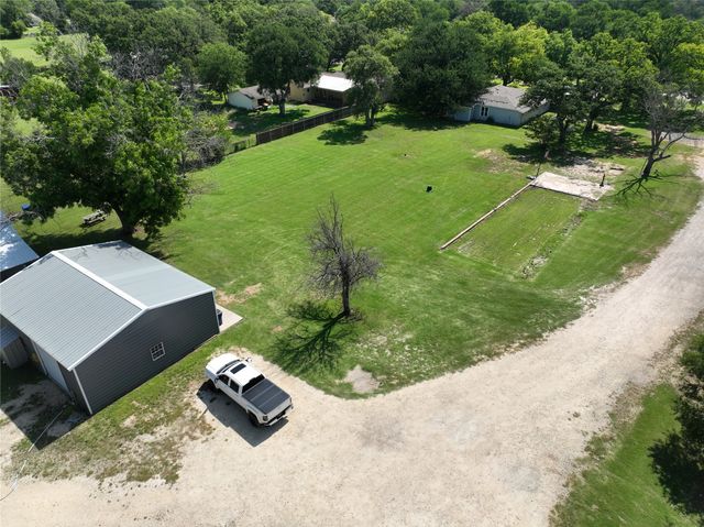 214 Hemphill Street, Hico, TX 76457