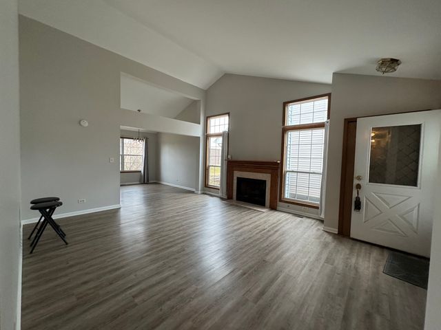 429 Prairieview Drive, Oswego, IL 60543