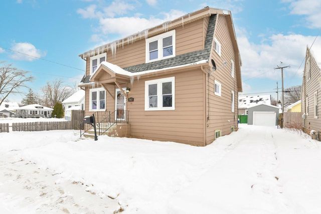 7413 15th AVENUE, Kenosha, WI 53143