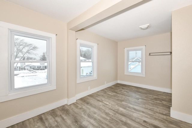 7413 15th AVENUE, Kenosha, WI 53143