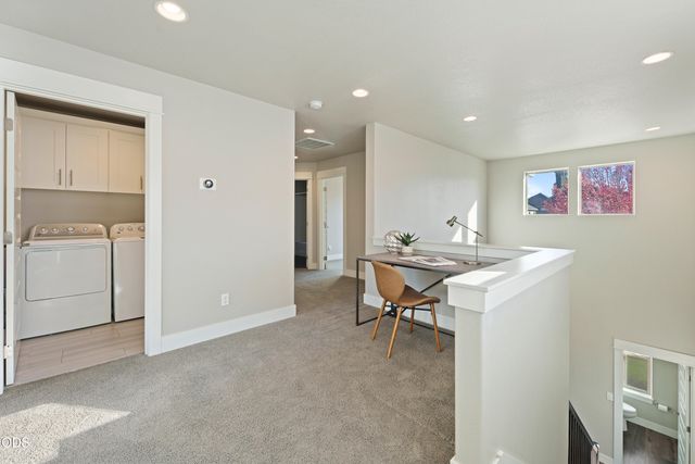 21370 NE Nolan Court, Bend, OR 97701