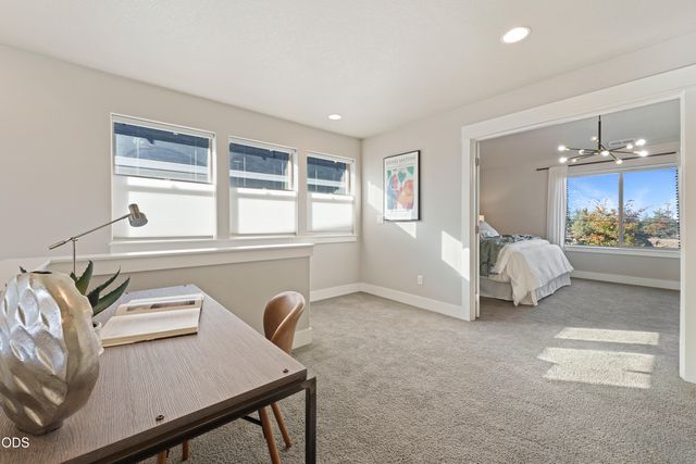21370 NE Nolan Court, Bend, OR 97701
