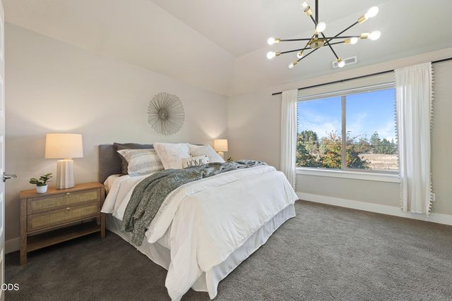 21370 NE Nolan Court, Bend, OR 97701