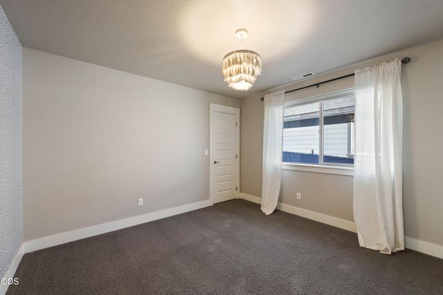 21370 NE Nolan Court, Bend, OR 97701