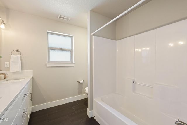 21370 NE Nolan Court, Bend, OR 97701