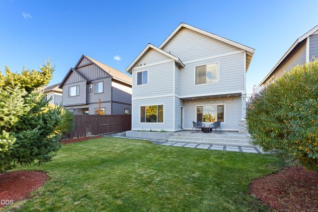 21370 NE Nolan Court, Bend, OR 97701