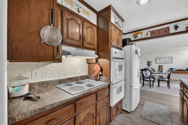 8 Sharpes Hollow Rd, Fayetteville, TN 37334