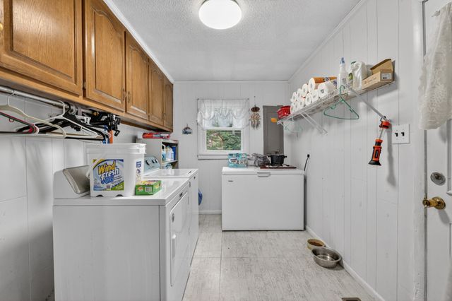 8 Sharpes Hollow Rd, Fayetteville, TN 37334