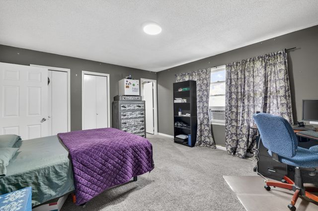 8 Sharpes Hollow Rd, Fayetteville, TN 37334