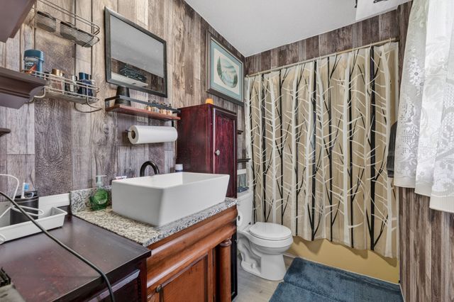 8 Sharpes Hollow Rd, Fayetteville, TN 37334