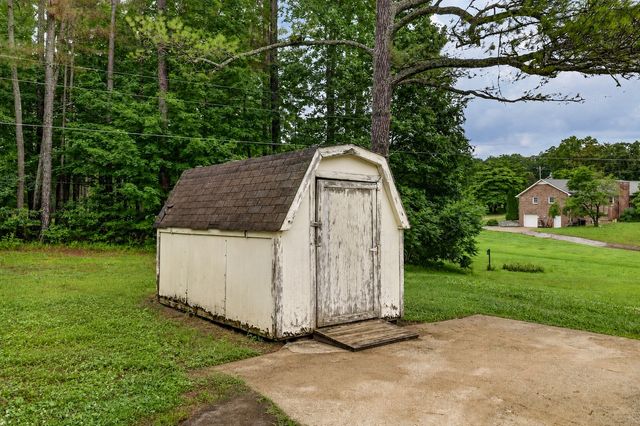 8 Sharpes Hollow Rd, Fayetteville, TN 37334