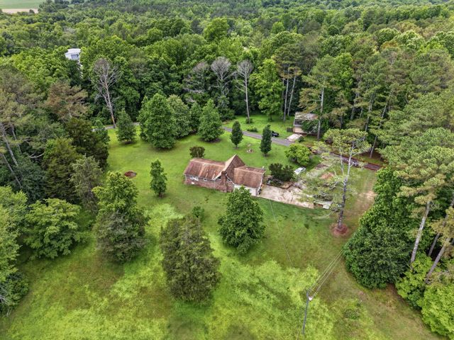 8 Sharpes Hollow Rd, Fayetteville, TN 37334