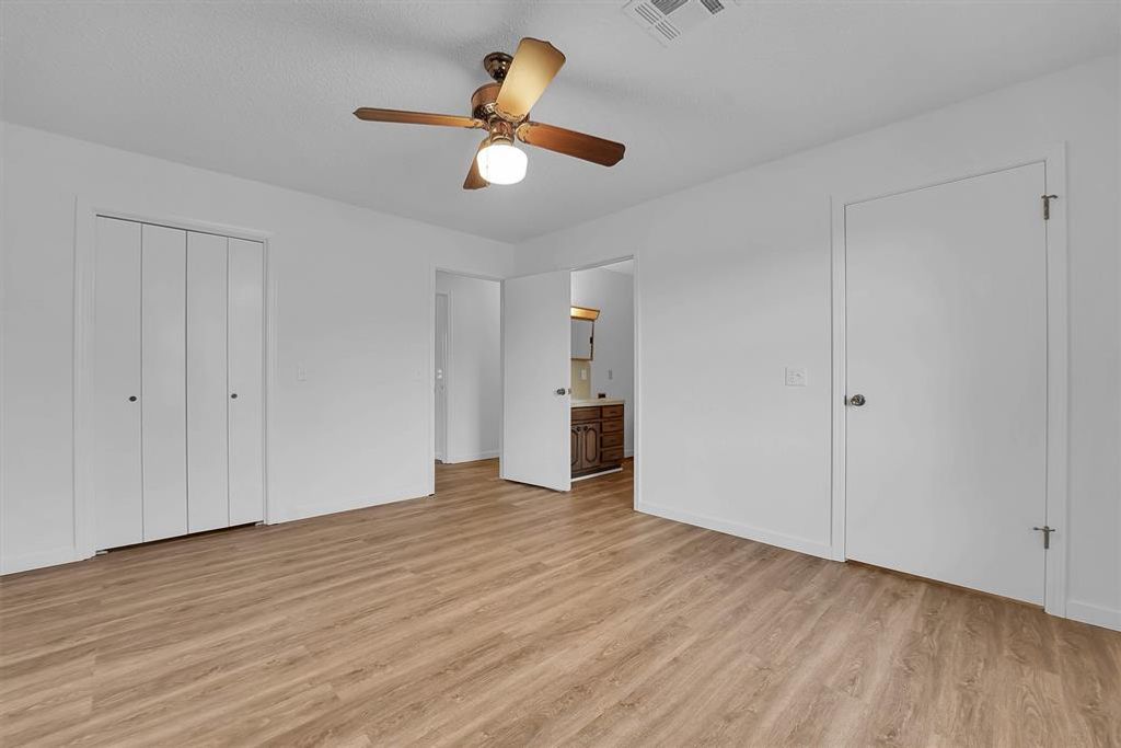 Image 19 of property listing at 412 E Washington Avenue, Sayre, OK 73662