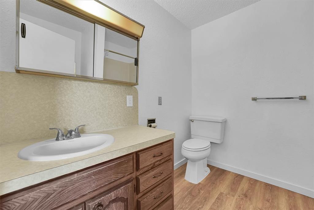 Image 21 of property listing at 412 E Washington Avenue, Sayre, OK 73662