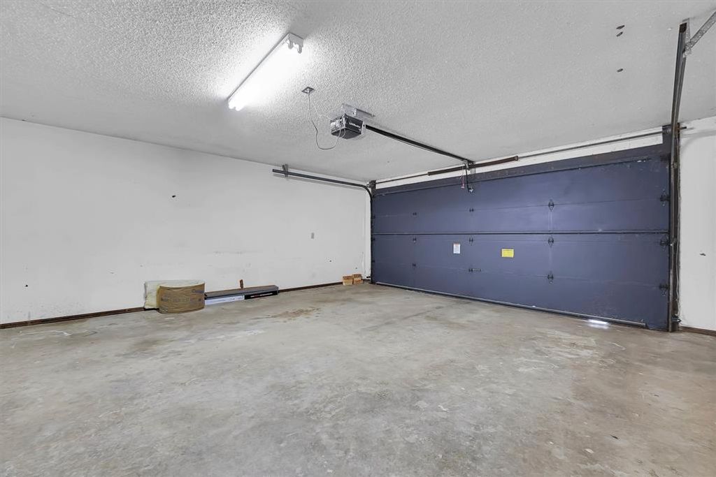 Image 28 of property listing at 412 E Washington Avenue, Sayre, OK 73662