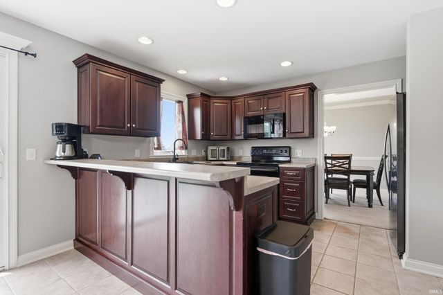 1125 Coral Isle Cove, Fort Wayne, IN 46845