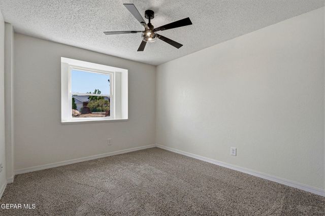 375 BRILL Circle, Horizon City, TX 79928