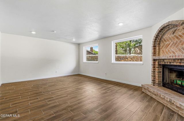 375 BRILL Circle, Horizon City, TX 79928